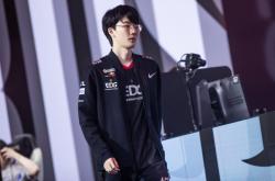 雷速体育电脑版官网下载-EDG险胜SHR，Scout操刀奇招英雄翻盘小组赛3:0（北京）