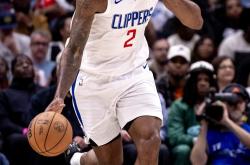 雷速体育下载-包含魔术鏖战广东队，伦纳德高光表现的词条