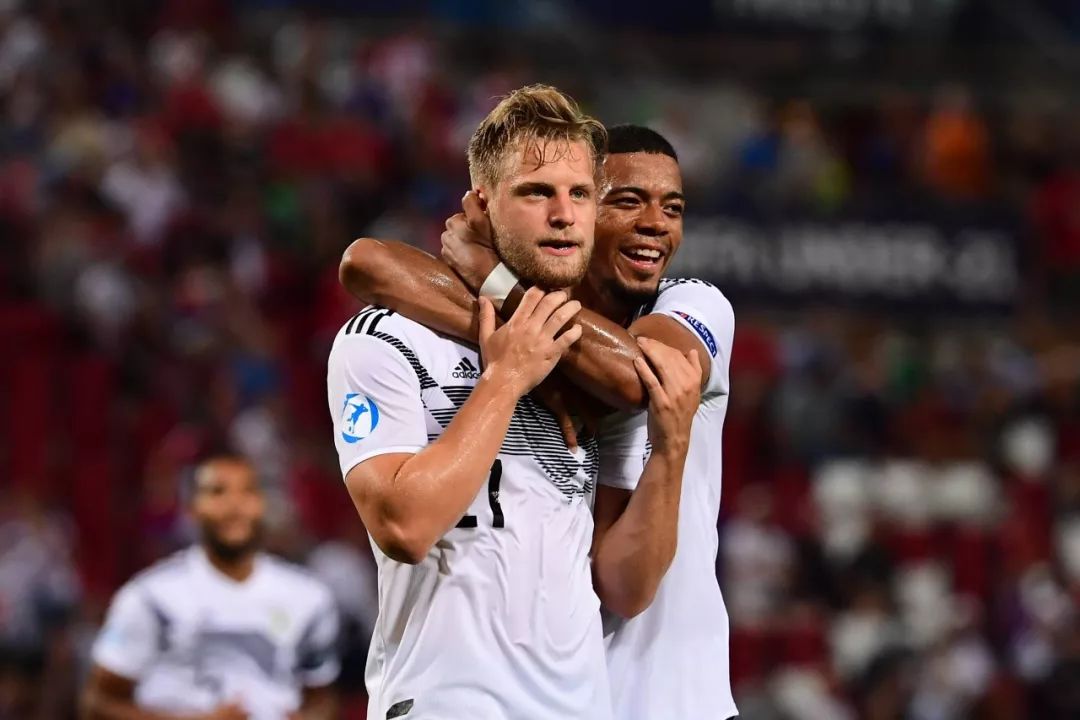 塞尔维亚队豪取连胜，冲向巅峰的简单介绍