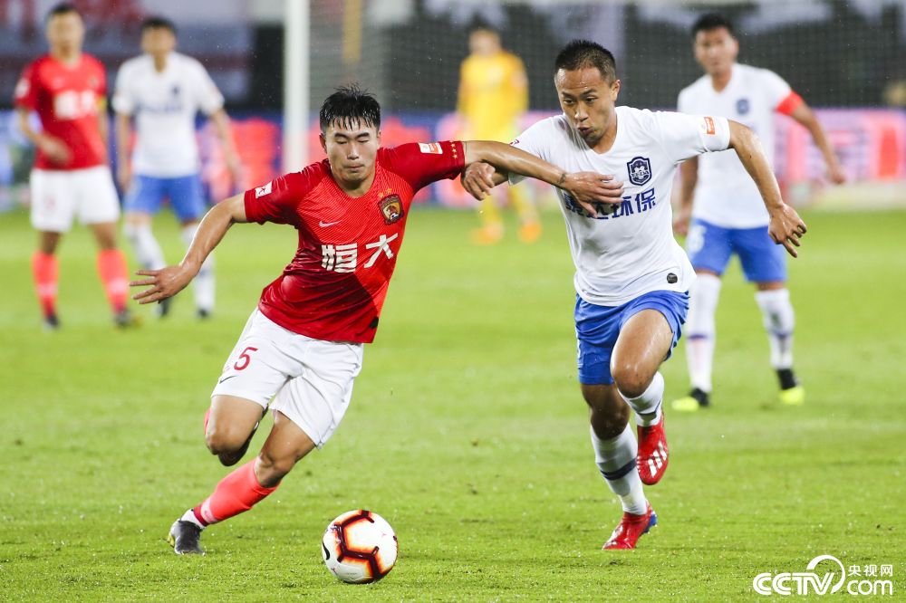 天津泰达对阵广州恒大，实力对比