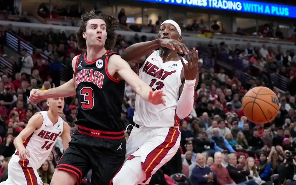 关于热火B队轻取快船,拉塞尔爆发神勇的信息 关于热火B队轻取快船,拉塞尔爆发神勇的信息