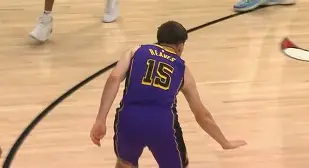 76人鏖战国王,贝弗利统治全场 76人鏖战国王,贝弗利统治全场